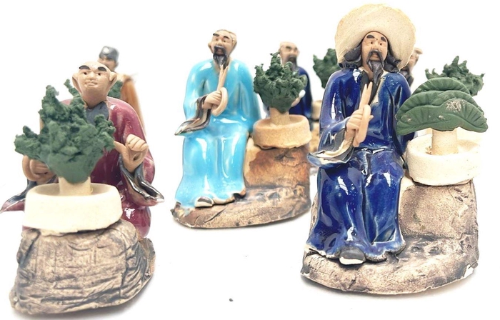 <h4>Chinese men with bonsai, glazed, height 10cm, box 6 pcs.</h4>