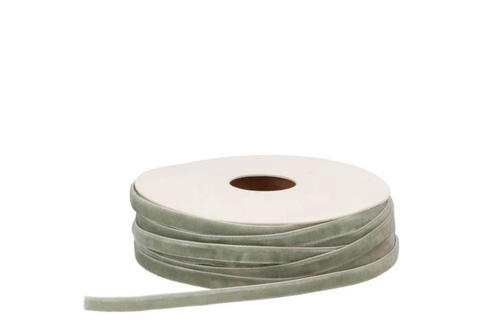 <h4>Ribbon Velvety 60 Light Olive 20mx6mm</h4>