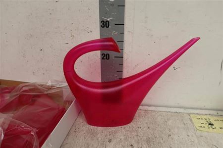 <h4>Kunsstof Gieter Pink</h4>