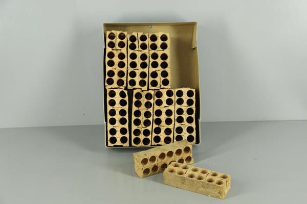 <h4>Cork Object 12 Holes</h4>