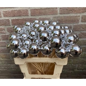 KUGEL AUF STAB H% SILBER GLANZ