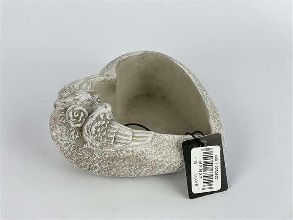 CEMENT HEART WITH BIRDS  16*16*H7