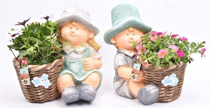 <h4>Cement girl/boy mix 28x23cm</h4>