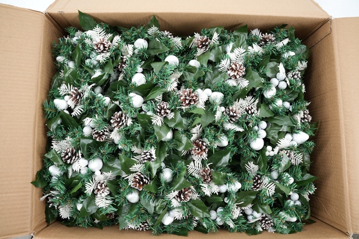 Wreath christmas ring Ø8cm white R3