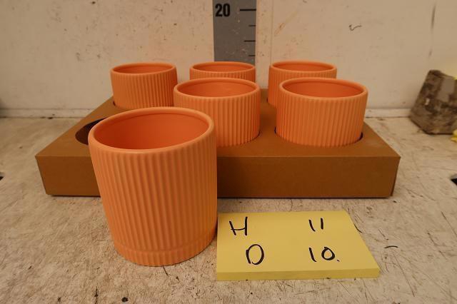 <h4>HUIS EN TUINDECO H%</h4>