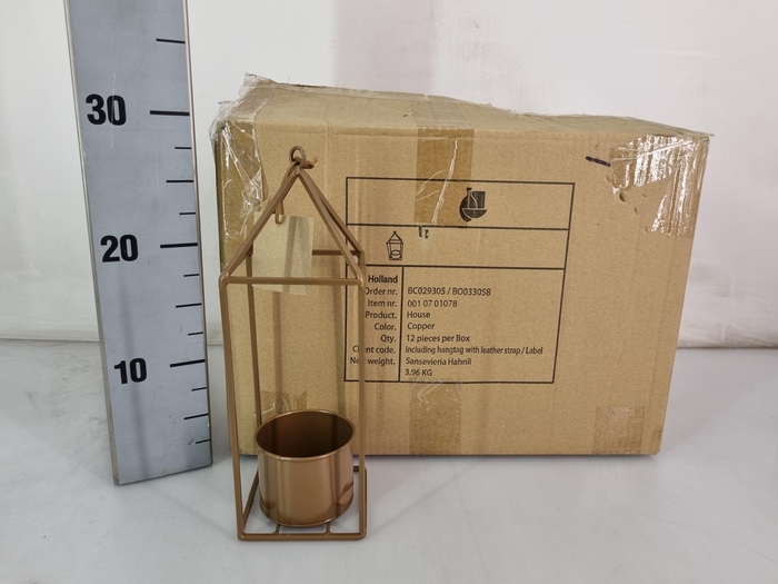 <h4>HUIS EN TUINDECO H%</h4>