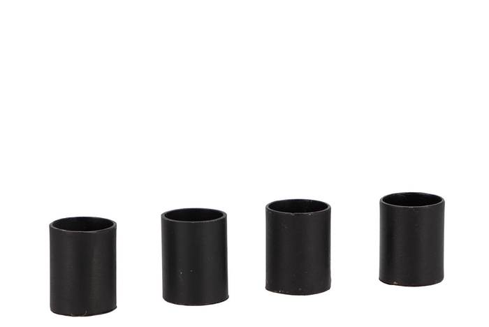 <h4>Ariana Black Candle H. Magnet S/4 2,5x2,5x3cm Nm</h4>