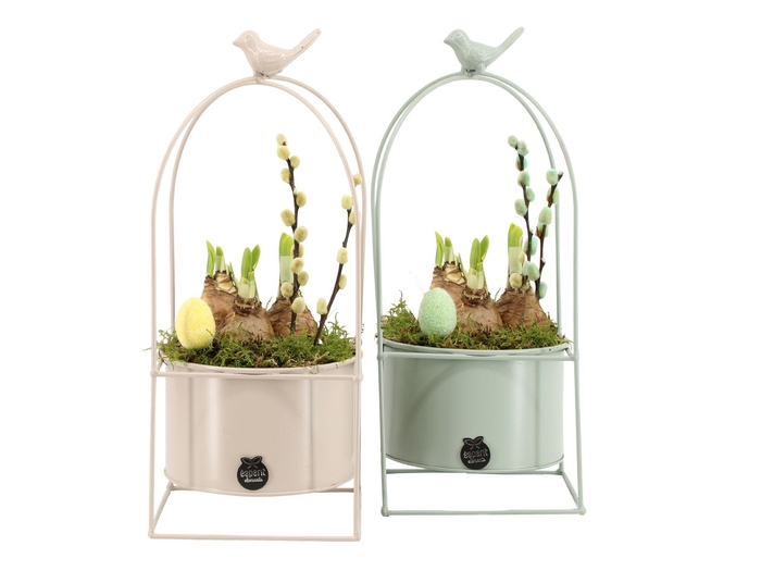 <h4>70900: Easter outdoor arrangement</h4>