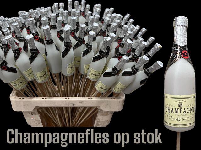 <h4>Y ARR CHAMPAGNE FLES OP STOK</h4>