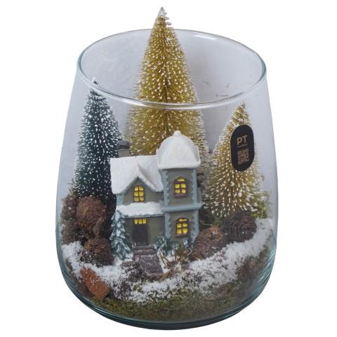 <h4>PTCV2108 Arrangement Christmas Village in glazen vaas</h4>