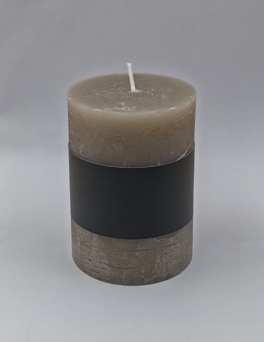 <h4>DF11-731280500 - Pillar candle Lucian d6.8xh9.5 rustic sand</h4>