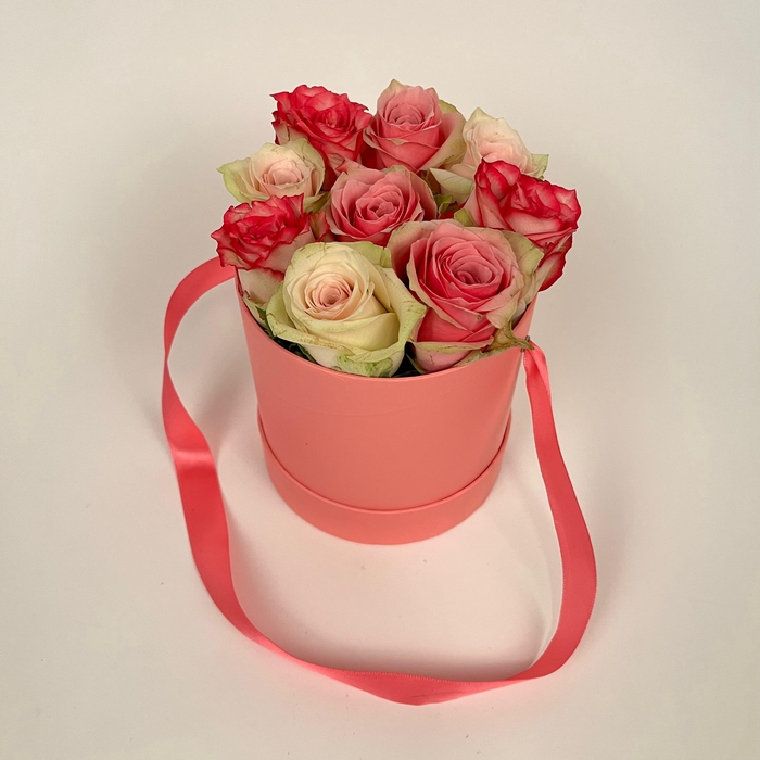 <h4>Arr. Rose hatbox</h4>