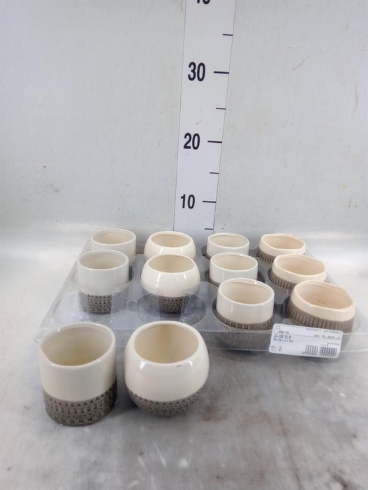 <h4>Decoratieve materialen   ...H%</h4>