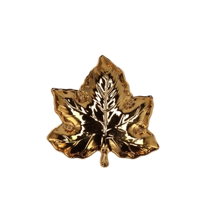 Leaf Maple Plate Gold 18x18x4cm Nm