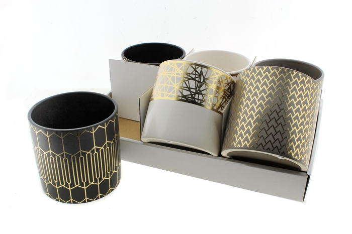 <h4>HUIS EN TUINDECO H%</h4>