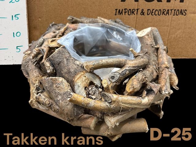 <h4>DECO TAKKENKRANS POT 25CM</h4>