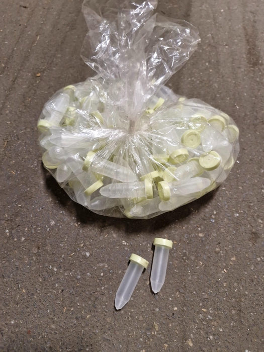 <h4>HUIS EN TUINDECO H%</h4>