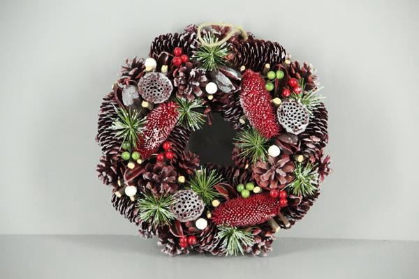 <h4>Wreath Christmas 30cm (16146)</h4>