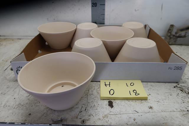 <h4>HUIS EN TUINDECO H%</h4>