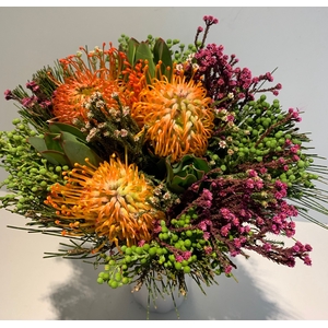 Bqt - 3 Pin Carousel bouquet (p/bunch)