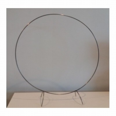 METAL FRAME CIRKEL OP HALVE CIRKELVOETEN D47 H52CM