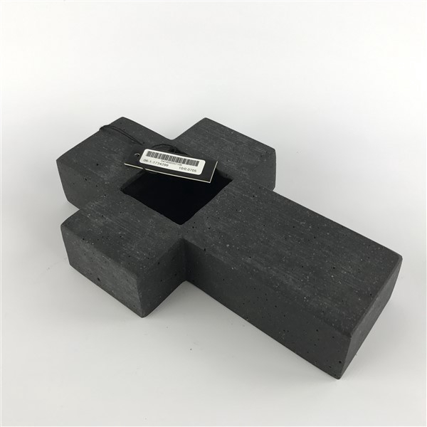 <h4>POLYSTONE CROSS BLACK 28x18.5</h4>