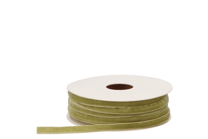 <h4>Ribbon Velvety 63 Light Green 20mx6mm</h4>