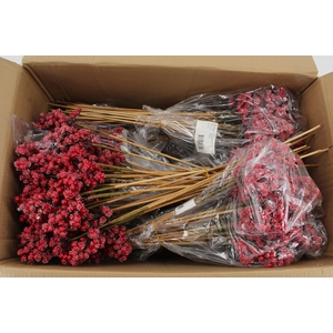 Stick Berries Ilex Red+Ice