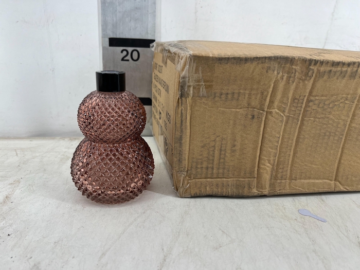 <h4>HUIS EN TUINDECO H%</h4>