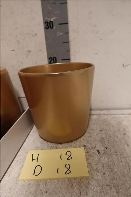 <h4>HUIS EN TUINDECO H%</h4>