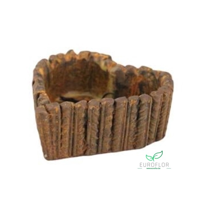 <h4>RUSTY HEART CEMENT  12,5X12,5XH5</h4>