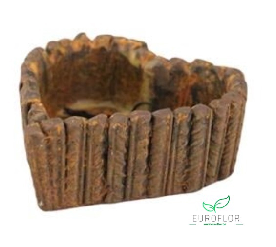 RUSTY HEART CEMENT  12,5X12,5XH5