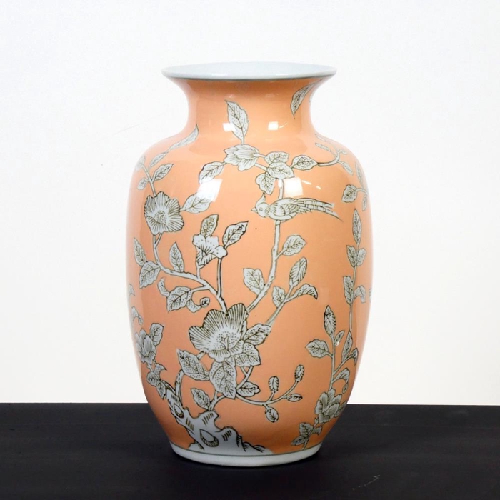 <h4>Porcelain vase H23cm peach</h4>
