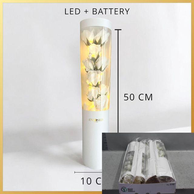 <h4>Y ARR ROOS WIT IN BUIS</h4>