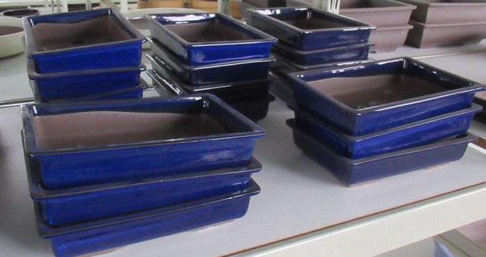 <h4>pot rectangle glazed blue (25x17x5)</h4>