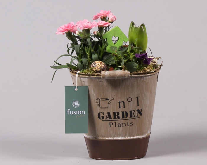 <h4>Zink emmer ovaal bruin Pasen met Arrangement</h4>