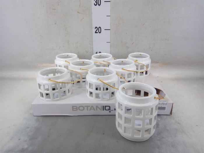 <h4>Decoratieve materialen   ...H%</h4>