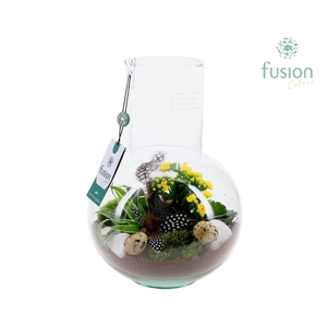 Green Bottle Suzanne Medium met Pasen arrangement