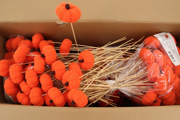 <h4>Stick Pumpkin Velvet 8cm D.Ora</h4>