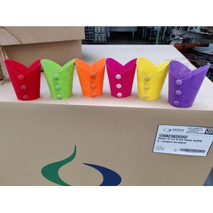 Vilten pot met geruite vilt buttons, 1 kleur per doos