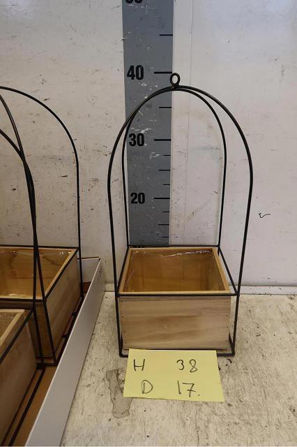 <h4>HUIS EN TUINDECO H%</h4>