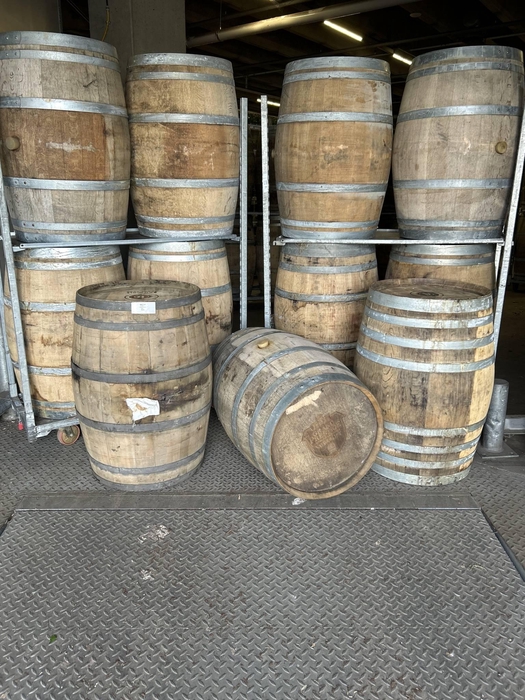 <h4>BARREL WHISKEY 225 LITER  H95XD70</h4>