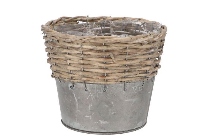 <h4>Wicker Basket Pot + Zinc Grey 18x15cm</h4>