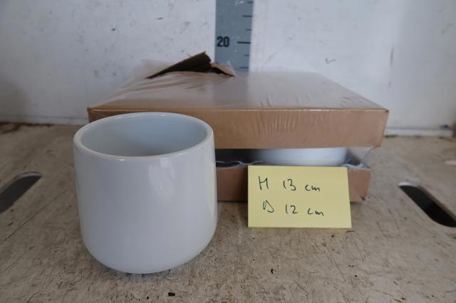 <h4>HUIS EN TUINDECO H%</h4>