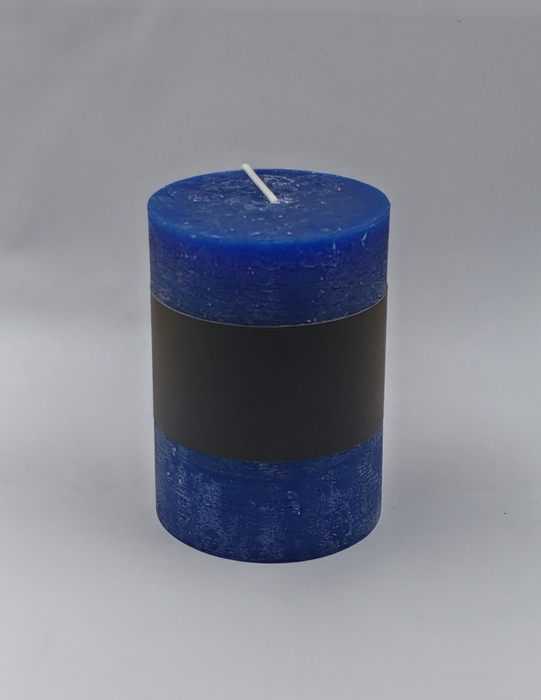 <h4>DF11-731281200 - Pillar candle Lucian d6.8xh9.5 rustic d.blue</h4>