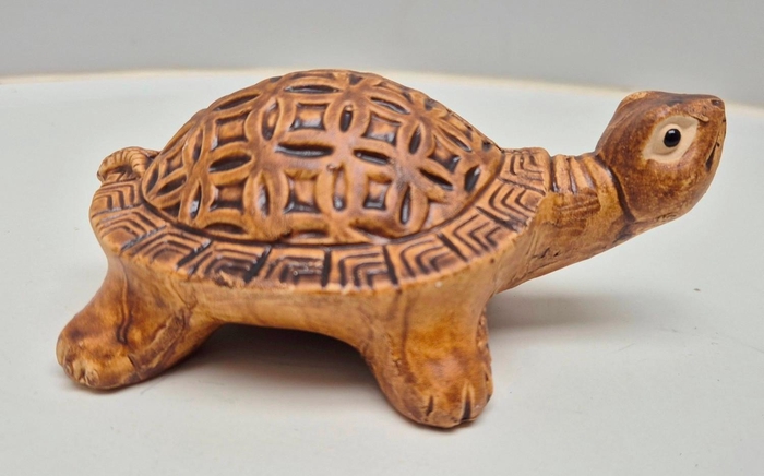 <h4>Turtle ( glazed,) height 6 cm, box 6 pcs.</h4>