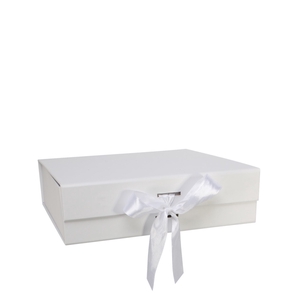 Gift box 22*22*6.5cm