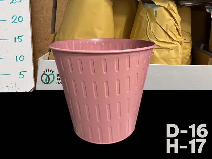 <h4>HUIS EN TUINDECO H%</h4>
