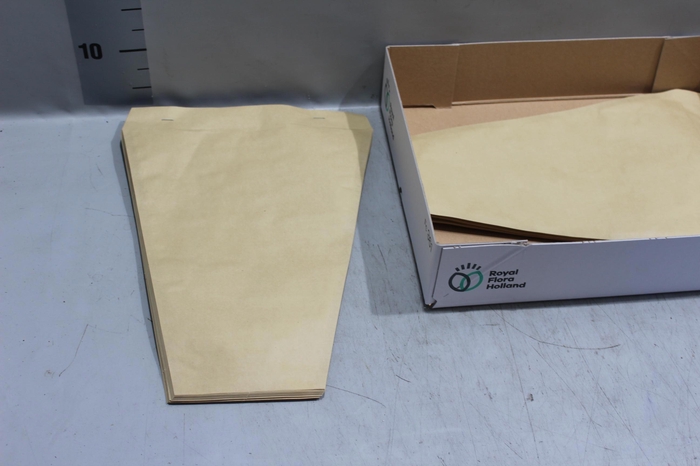 <h4>HUIS EN TUINDECO H%</h4>