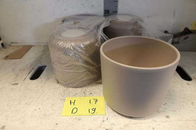 <h4>HUIS EN TUINDECO H%</h4>